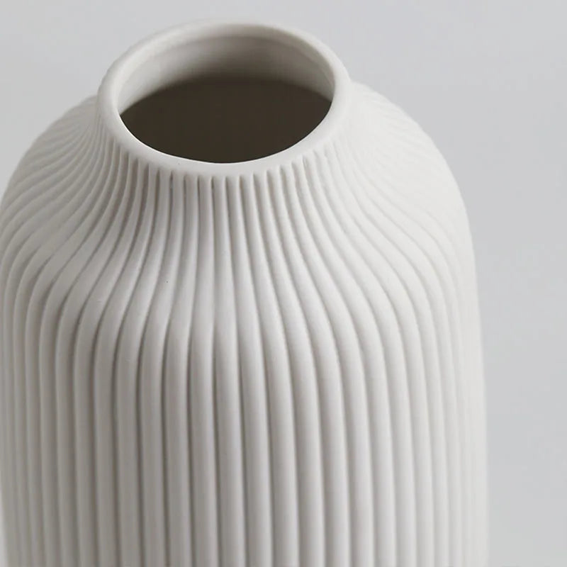 Modern Fluted Unbreakable Flower Vase – Minimalist Ribbed Centerpiece