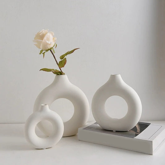 Nordic Hollow Flower Vase
